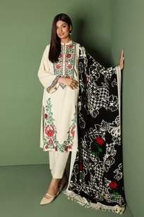 42205002-Embroidered 3PC